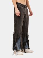 Levi’s Distressed Strip Hem Jeans – Layered Blue Detail - Image 6