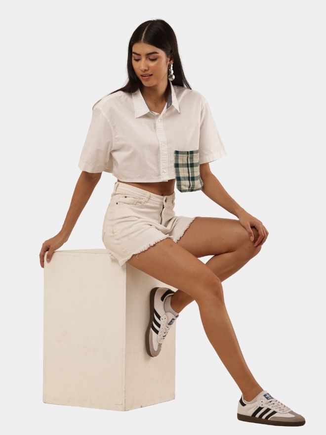 44 Cropped Shirt Top with Green Patch Pocket - Image 1