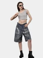 Levi’s Silver Foil Jorts - Image 6
